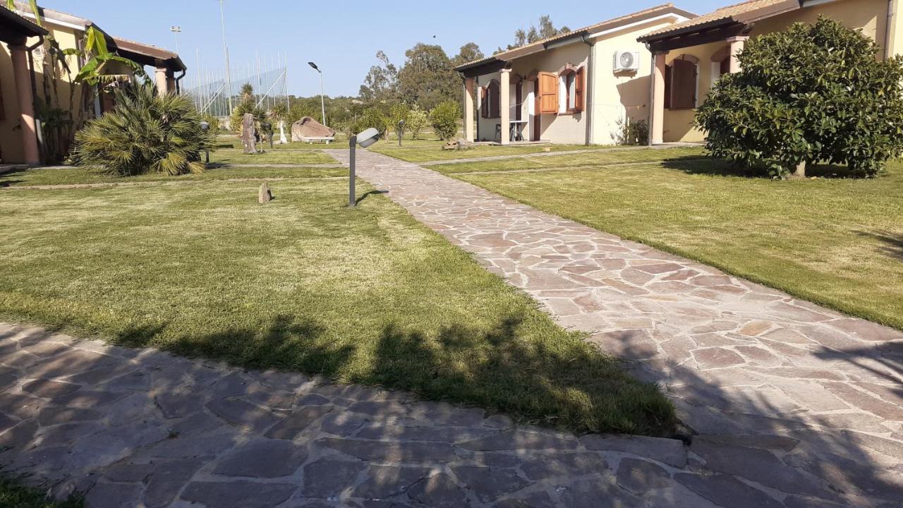 Hotel Perda Rubia San Giovanni Suèrgiu Екстериор снимка